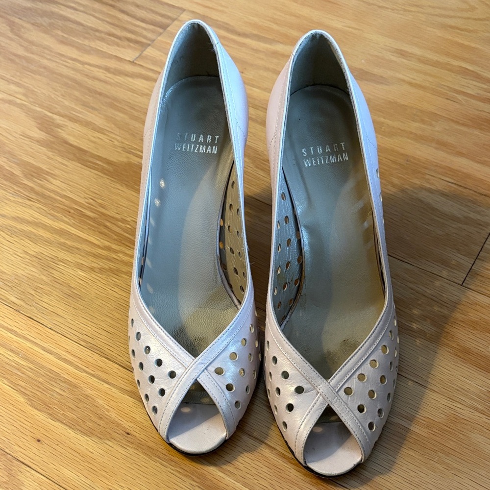 Stuart Weitzman Women's Beige Peep Toe Heels
